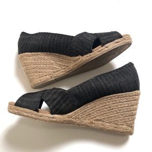 Platform sisal shoes